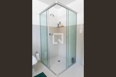 Apartamento à venda com 107m², 2 quartos e 1 vaga Apartamento à venda com 107m², 2 quartos e 1 vagaBanheiro Detalhe