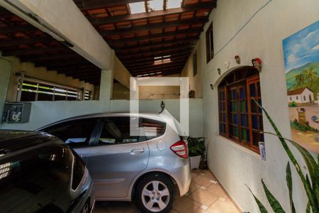 Casa à venda com 200m², 4 quartos e 2 vagasGaragem