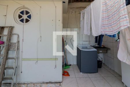 Casa à venda com 200m², 4 quartos e 2 vagasLavanderia