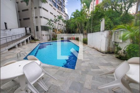 Apartamento à venda com 324m², 4 quartos e 3 vagasÁrea comum - Piscina