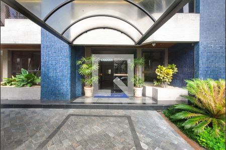 Apartamento à venda com 324m², 4 quartos e 3 vagasEntrada