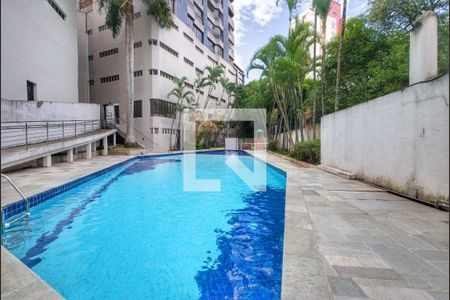 Apartamento à venda com 324m², 4 quartos e 3 vagasÁrea comum - Piscina
