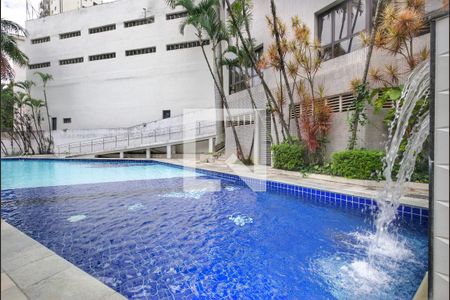 Apartamento à venda com 324m², 4 quartos e 3 vagasÁrea comum - Piscina