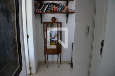 Apartamento à venda com 61m², 3 quartos e sem vagaCorredor