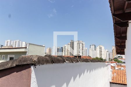 Casa à venda com 228m², 3 quartos e 3 vagas Casa à venda com 228m², 3 quartos e 3 vagasVista