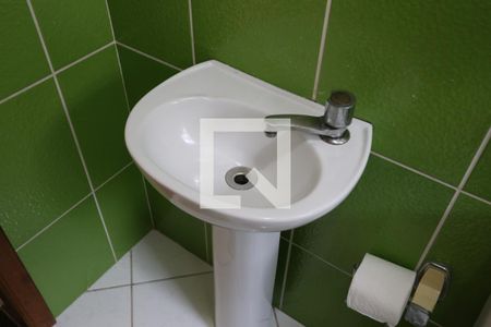 Casa à venda com 400m², 3 quartos e 2 vagasBanheiro Social