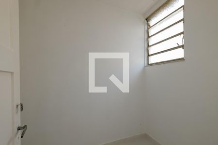 Apartamento à venda com 60m², 2 quartos e 1 vaga Apartamento à venda com 60m², 2 quartos e 1 vagaQuarto de Serviço