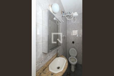 Apartamento à venda com 60m², 2 quartos e 1 vaga Apartamento à venda com 60m², 2 quartos e 1 vagaBanheiro de serviço