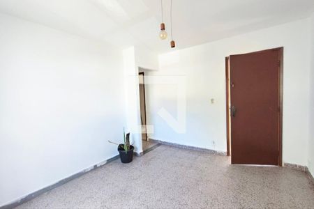 Sala de apartamento para alugar com 3 quartos, 74m² em Vila Marieta, Campinas
