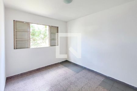 Quarto 2 de apartamento para alugar com 3 quartos, 74m² em Vila Marieta, Campinas