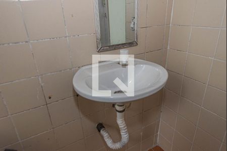 Apartamento para alugar com 52m², 2 quartos e sem vagaBanheiro