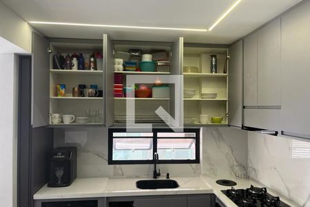 Apartamento à venda com 65m², 2 quartos e 1 vagaCozinha - armários