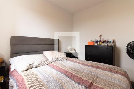 Quarto 1 de apartamento para alugar com 2 quartos, 41m² em Jardim Santa Emilia, São Paulo