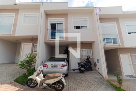 Casa de condomínio à venda com 100m², 3 quartos e 2 vagasFachada