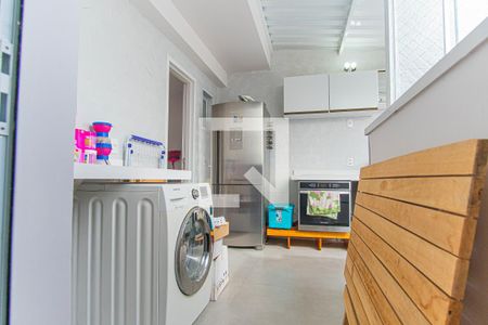 Apartamento à venda com 97m², 2 quartos e 1 vaga Apartamento à venda com 97m², 2 quartos e 1 vagaCozinha e Área de Serviço