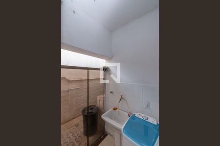 Casa à venda com 250m², 4 quartos e 2 vagas Casa à venda com 250m², 4 quartos e 2 vagasÁrea de Serviço