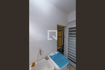 Casa à venda com 250m², 4 quartos e 2 vagas Casa à venda com 250m², 4 quartos e 2 vagasÁrea de Serviço