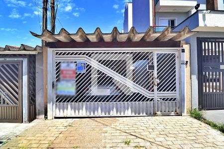 Casa à venda com 90m², 2 quartos e 2 vagasFachada