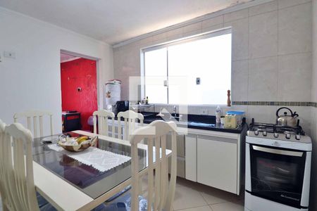 Casa à venda com 90m², 2 quartos e 2 vagasCozinha