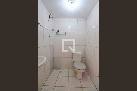 Casa à venda com 90m², 2 quartos e 2 vagasBanheiro de serviço