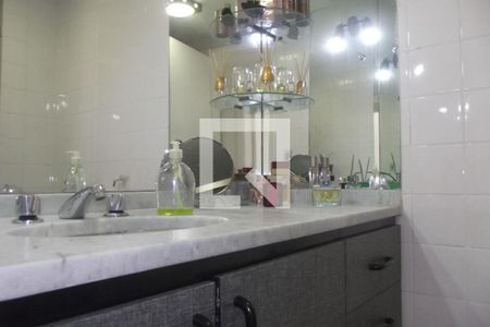 Apartamento à venda com 76m², 2 quartos e 1 vagaBanheiro