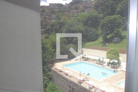 Apartamento à venda com 76m², 2 quartos e 1 vagaVista