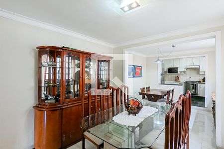 Casa à venda com 205m², 3 quartos e 2 vagas Casa à venda com 205m², 3 quartos e 2 vagasCopa