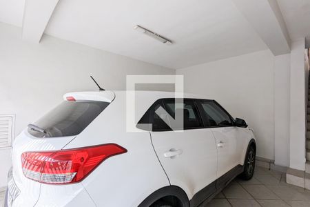 Casa à venda com 205m², 3 quartos e 2 vagas Casa à venda com 205m², 3 quartos e 2 vagasGaragem