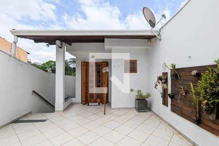 Casa à venda com 205m², 3 quartos e 2 vagas Casa à venda com 205m², 3 quartos e 2 vagasChurrasqueira
