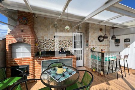 Casa de condomínio à venda com 120m², 3 quartos e 1 vaga Casa de condomínio à venda com 120m², 3 quartos e 1 vagaTerraço