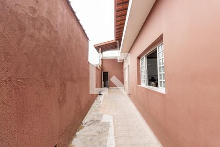 Casa à venda com 130m², 3 quartos e 4 vagasCorredor