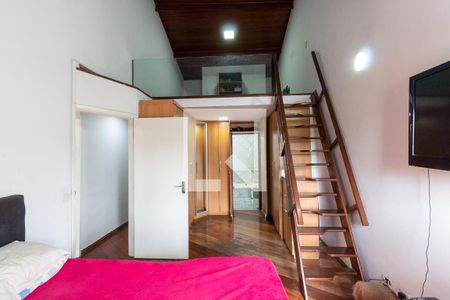 Casa à venda com 130m², 3 quartos e 4 vagasQuarto Suíte 2