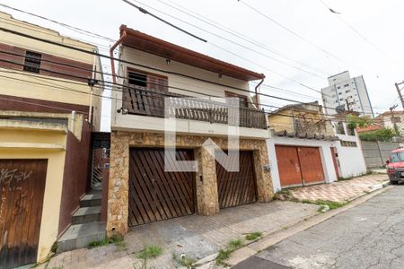 Casa à venda com 130m², 3 quartos e 4 vagasFachada