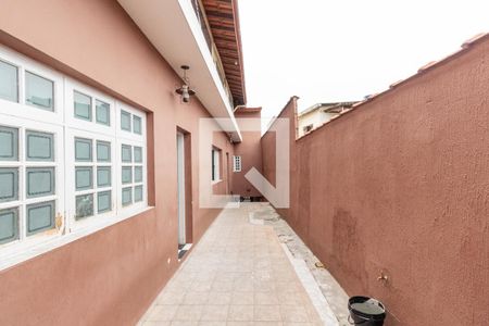 Casa à venda com 130m², 3 quartos e 4 vagasCorredor