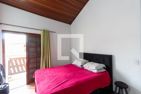 Casa à venda com 130m², 3 quartos e 4 vagasQuarto Suíte 2