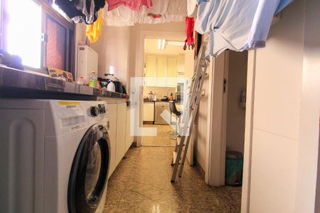 Apartamento à venda com 133m², 2 quartos e 3 vagasÁrea de serviço