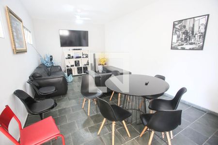 Apartamento à venda com 62m², 2 quartos e 1 vaga Apartamento à venda com 62m², 2 quartos e 1 vagaEspaço Gourmet