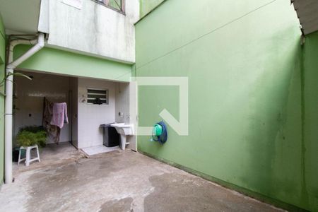 Casa à venda com 370m², 6 quartos e 3 vagas Casa à venda com 370m², 6 quartos e 3 vagasÁrea de Serviço - Casa 2