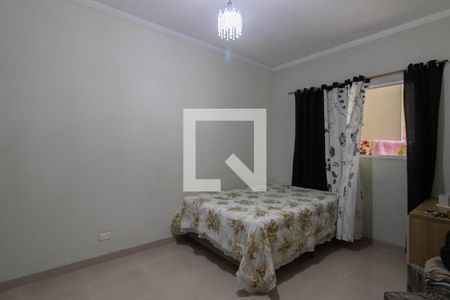 Casa à venda com 370m², 6 quartos e 3 vagas Casa à venda com 370m², 6 quartos e 3 vagasQuarto 1 - Casa 2