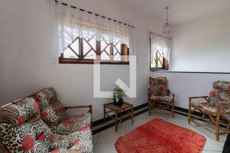 Casa à venda com 370m², 6 quartos e 3 vagas Casa à venda com 370m², 6 quartos e 3 vagasSaleta