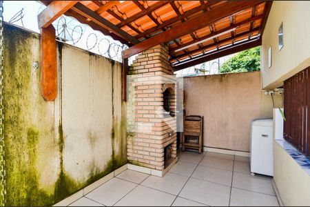 Casa à venda com 177m², 3 quartos e 3 vagasChurrasqueira