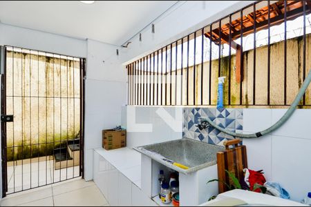 Casa à venda com 177m², 3 quartos e 3 vagasÁrea de Serviço