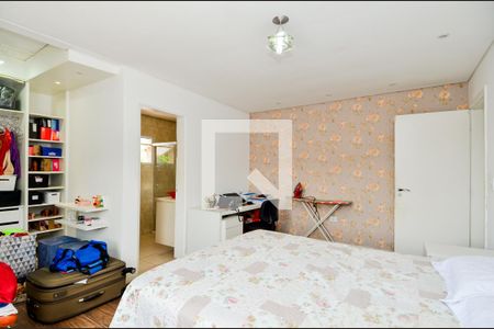 Casa à venda com 177m², 3 quartos e 3 vagasSuíte 2