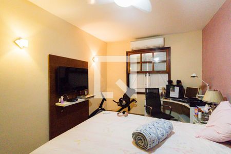 Casa de condomínio à venda com 350m², 5 quartos e 1 vaga Casa de condomínio à venda com 350m², 5 quartos e 1 vagaQuarto 5 - Suíte