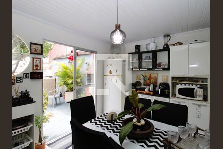 Casa à venda com 210m², 2 quartos e 3 vagasCozinha 2