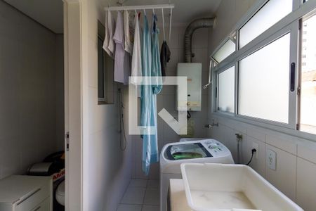 Apartamento à venda com 94m², 3 quartos e 2 vagas Apartamento à venda com 94m², 3 quartos e 2 vagasÁrea de Serviço