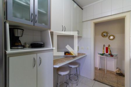 Apartamento à venda com 94m², 3 quartos e 2 vagas Apartamento à venda com 94m², 3 quartos e 2 vagasCozinha