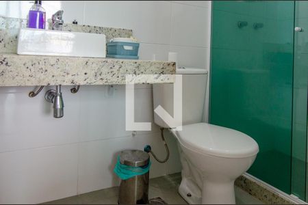 Apartamento à venda com 120m², 2 quartos e 2 vagas Apartamento à venda com 120m², 2 quartos e 2 vagasBanheiro da Suíte 1