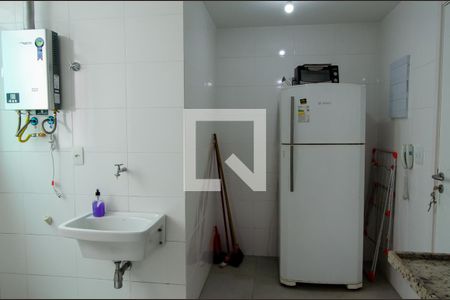 Apartamento à venda com 120m², 2 quartos e 2 vagas Apartamento à venda com 120m², 2 quartos e 2 vagasArea de serviço