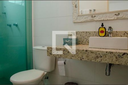 Apartamento à venda com 120m², 2 quartos e 2 vagas Apartamento à venda com 120m², 2 quartos e 2 vagasBanheiro da Suite 2